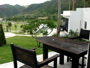 Royal Good View Resort & Farm Suan Phueng Εξωτερικό φωτογραφία